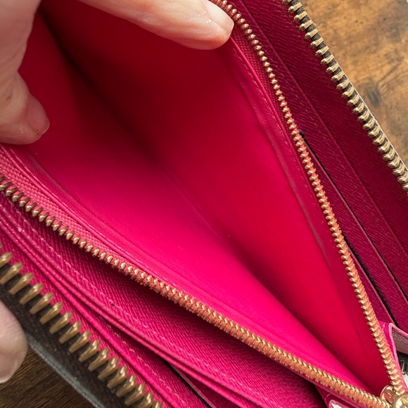 Louis Vuitton Chain Flower Monogram Zippy Wallet Pink - Limited Edition - Picture 11 of 14